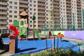 Дом уже сдан и заселен.