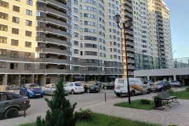  Квартира со стилобатом !!!!