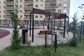Трёхкомнатная  парк рядом